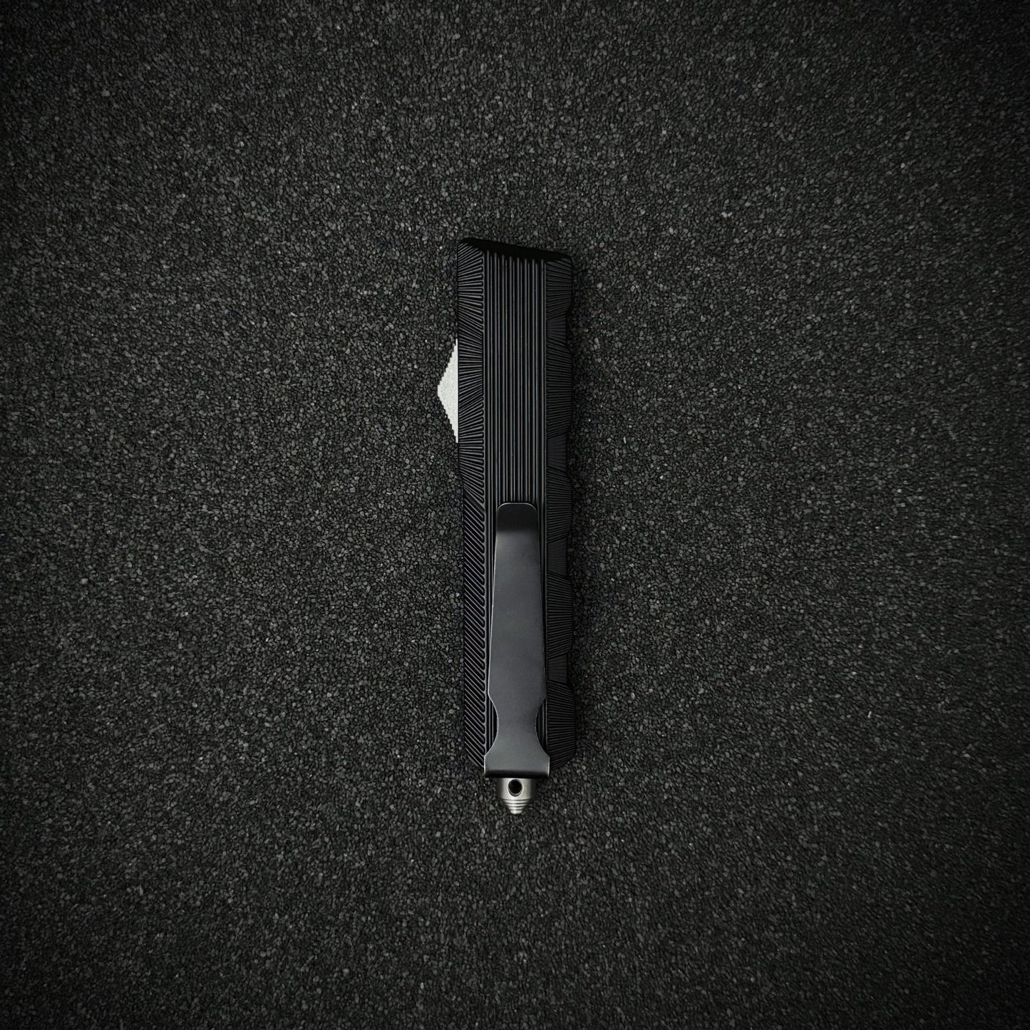Liner Strike knife